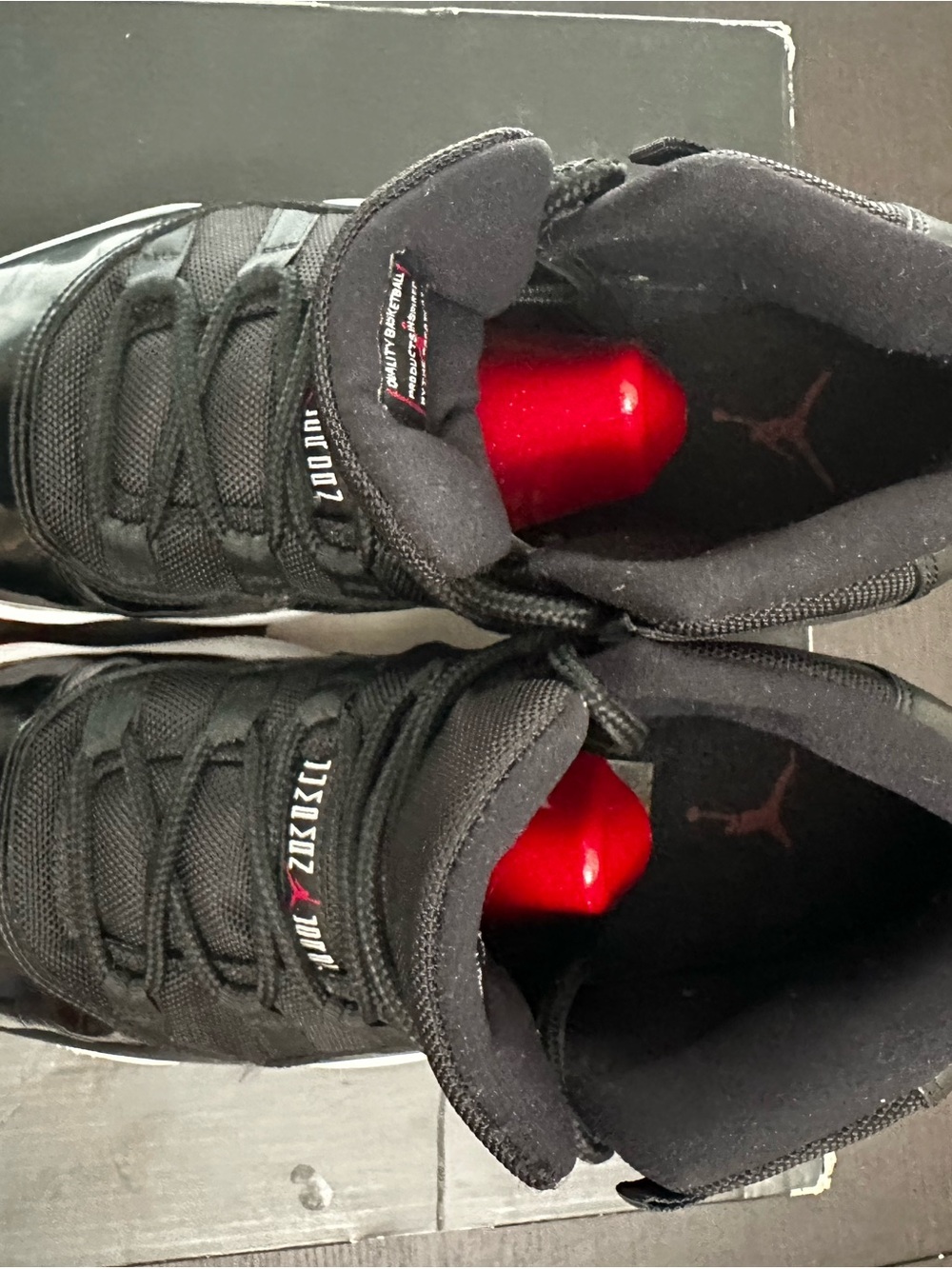 Jordan Retro Black / Red High-Top Basketball Sneakers - Picture 10 of 11